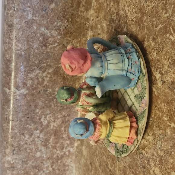 Whimsical rabbit/mouse mini tea set - Picture 2 of 8